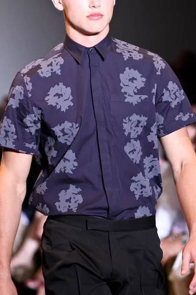 Look 26